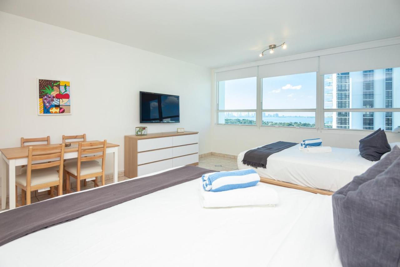 Girasole Apartments ไมอามีบีช ภายนอก รูปภาพ