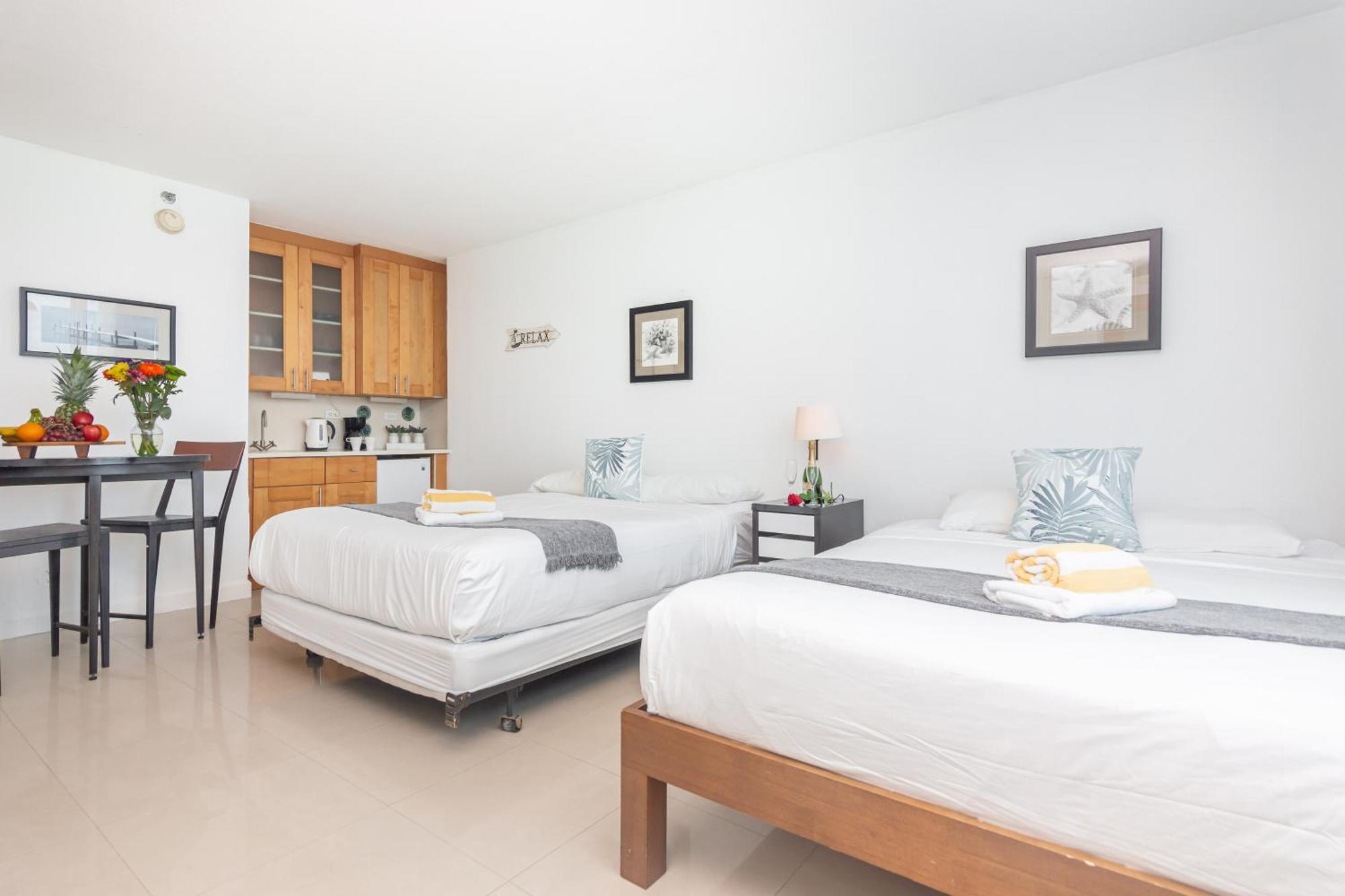 Girasole Apartments ไมอามีบีช ภายนอก รูปภาพ