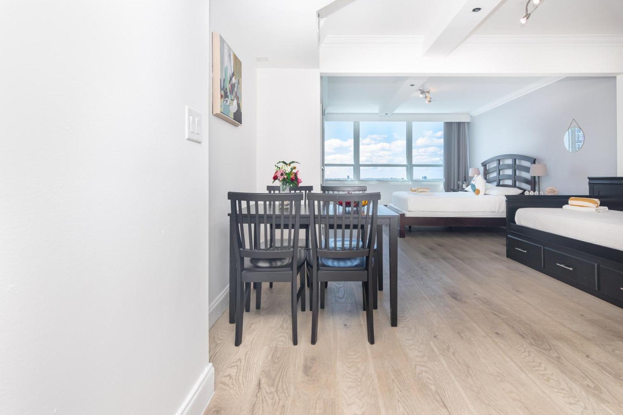 Girasole Apartments ไมอามีบีช ภายนอก รูปภาพ